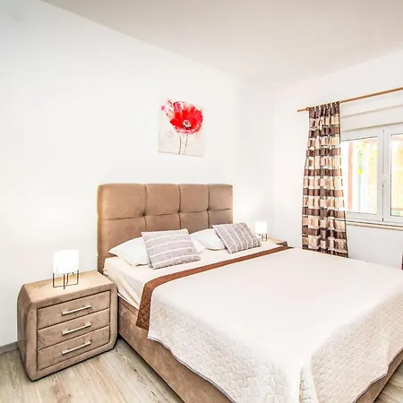 Antonia-1 By Interhome