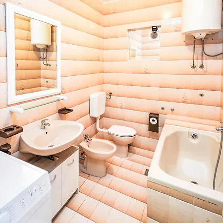 Antonia-1 By Interhome *